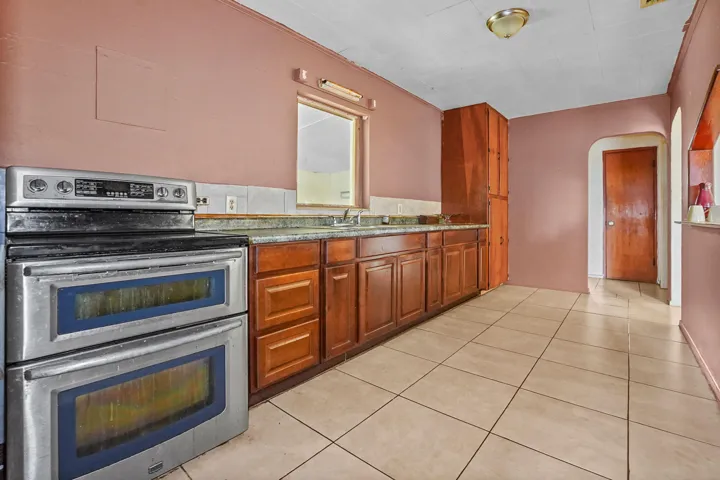 07 Kitchen 02