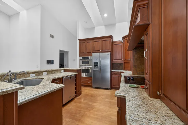 Lots of counter space!