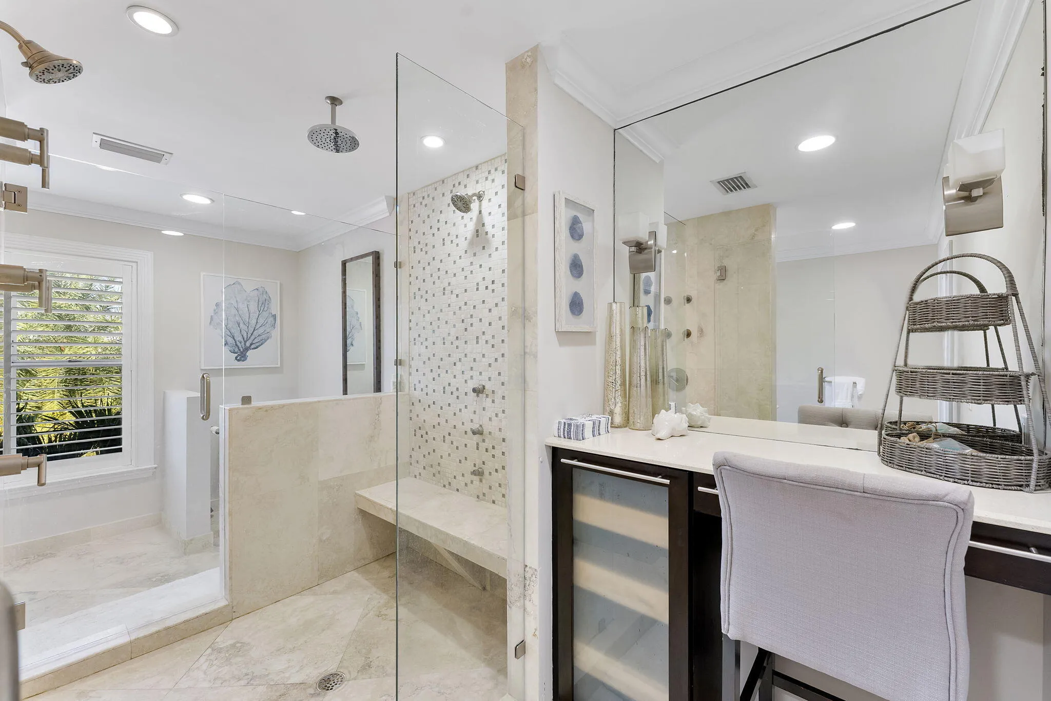 Primary shower