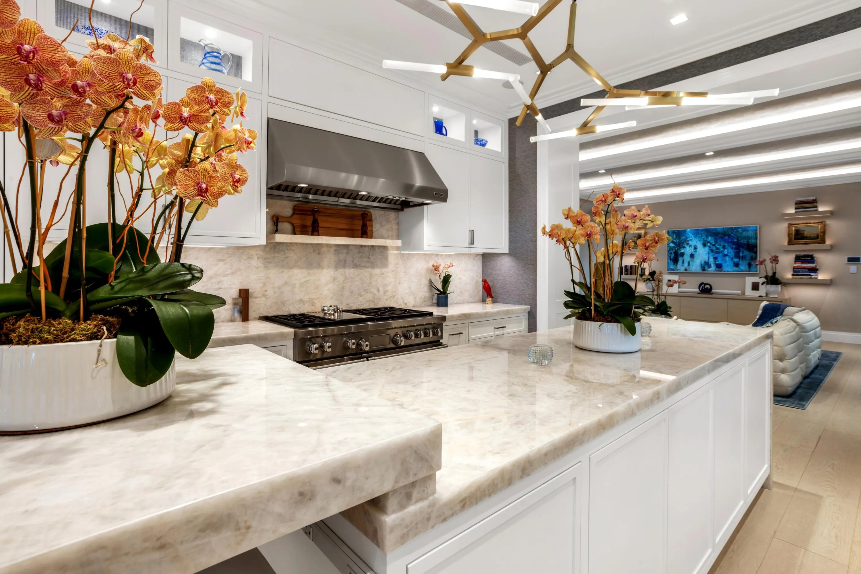 mls_KITCHEN_ANGLE_EB