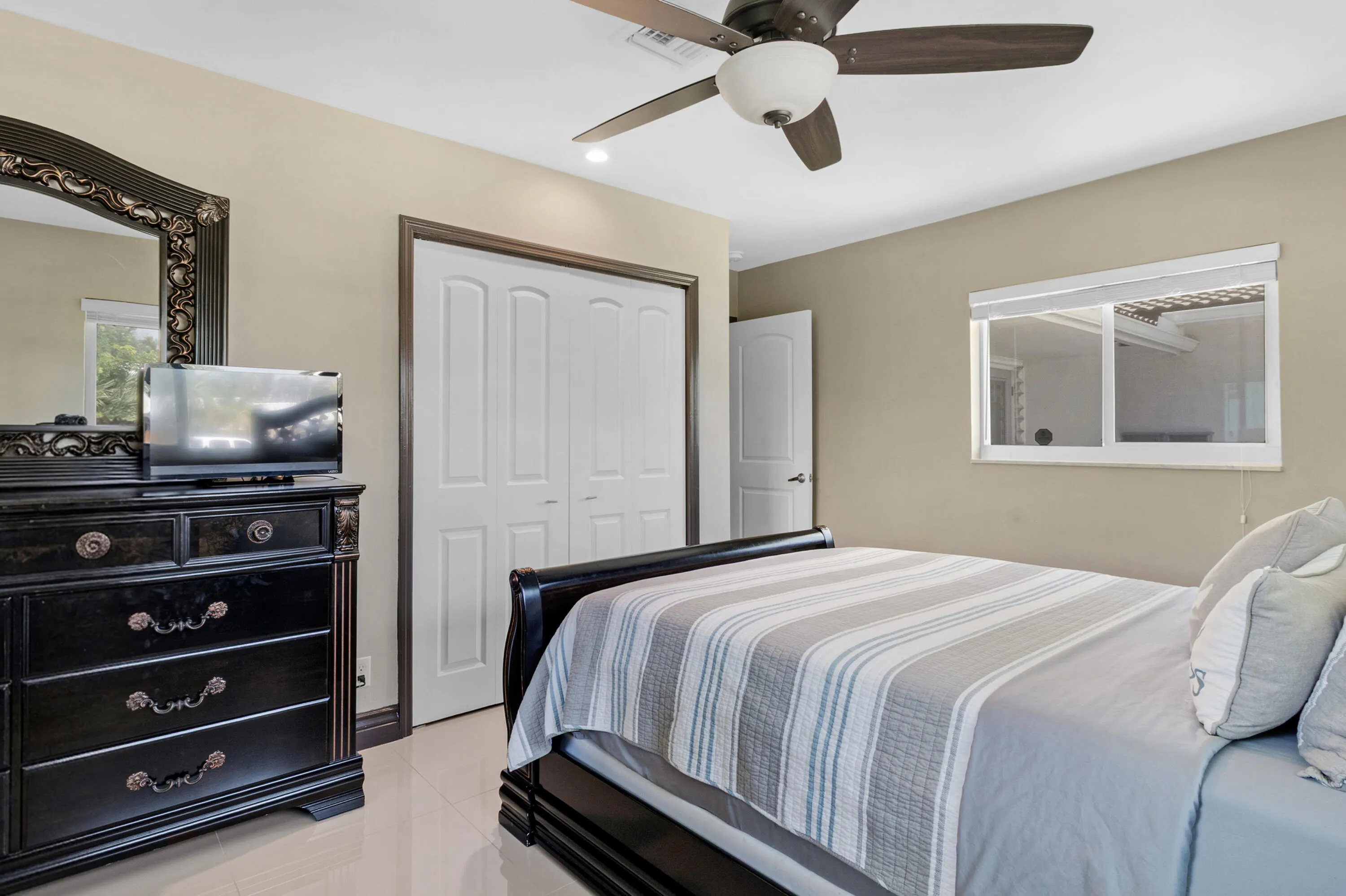 accutour_02 981-se-10th-ct -032