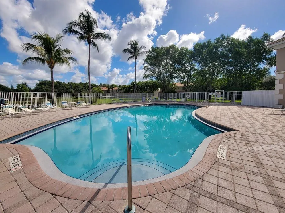 Property photo 34