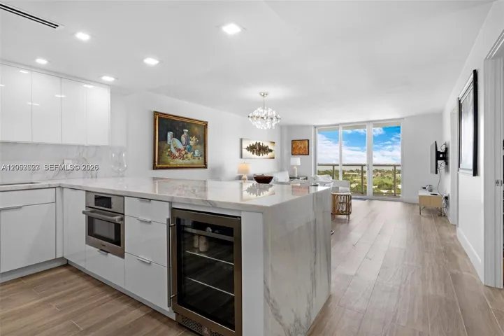Kitchen - Including Beverage Cooler