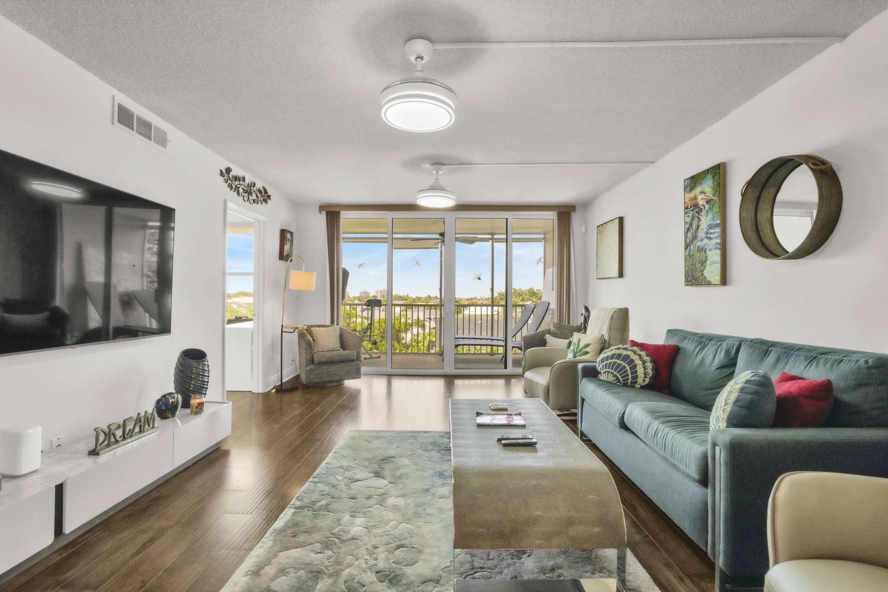 3000 NE 48th Ct-17