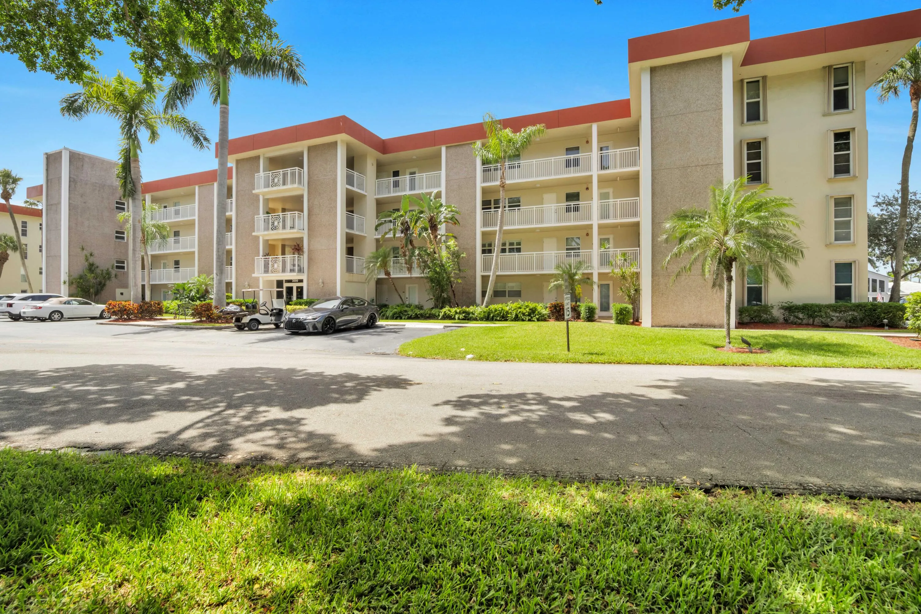 3000 NE 48th Ct-5