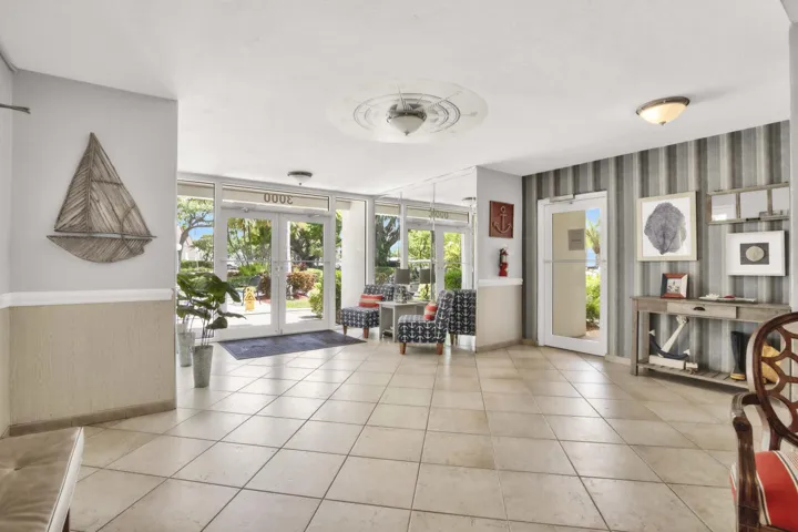 3000 NE 48th Ct-37