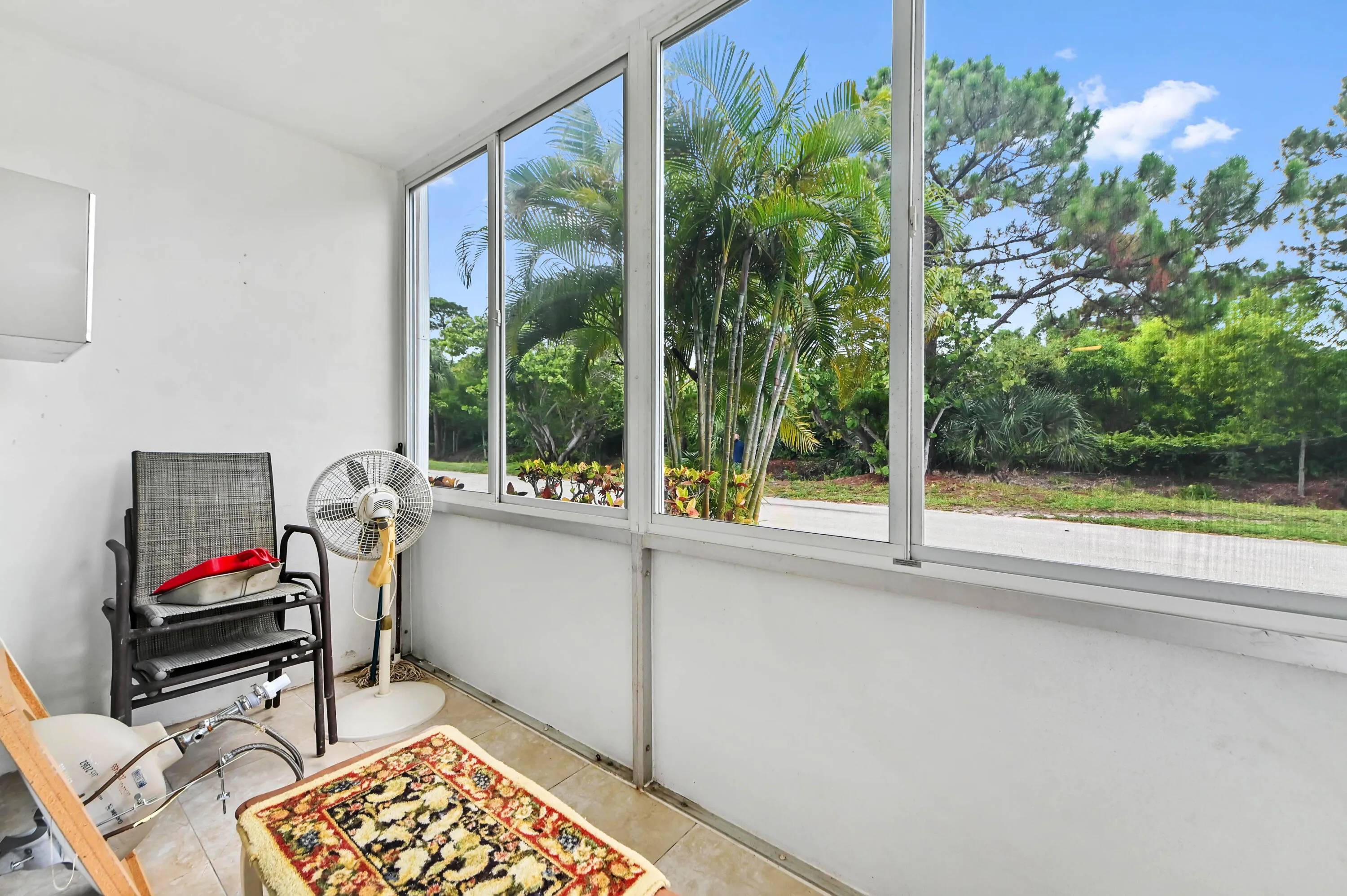14 patio 01