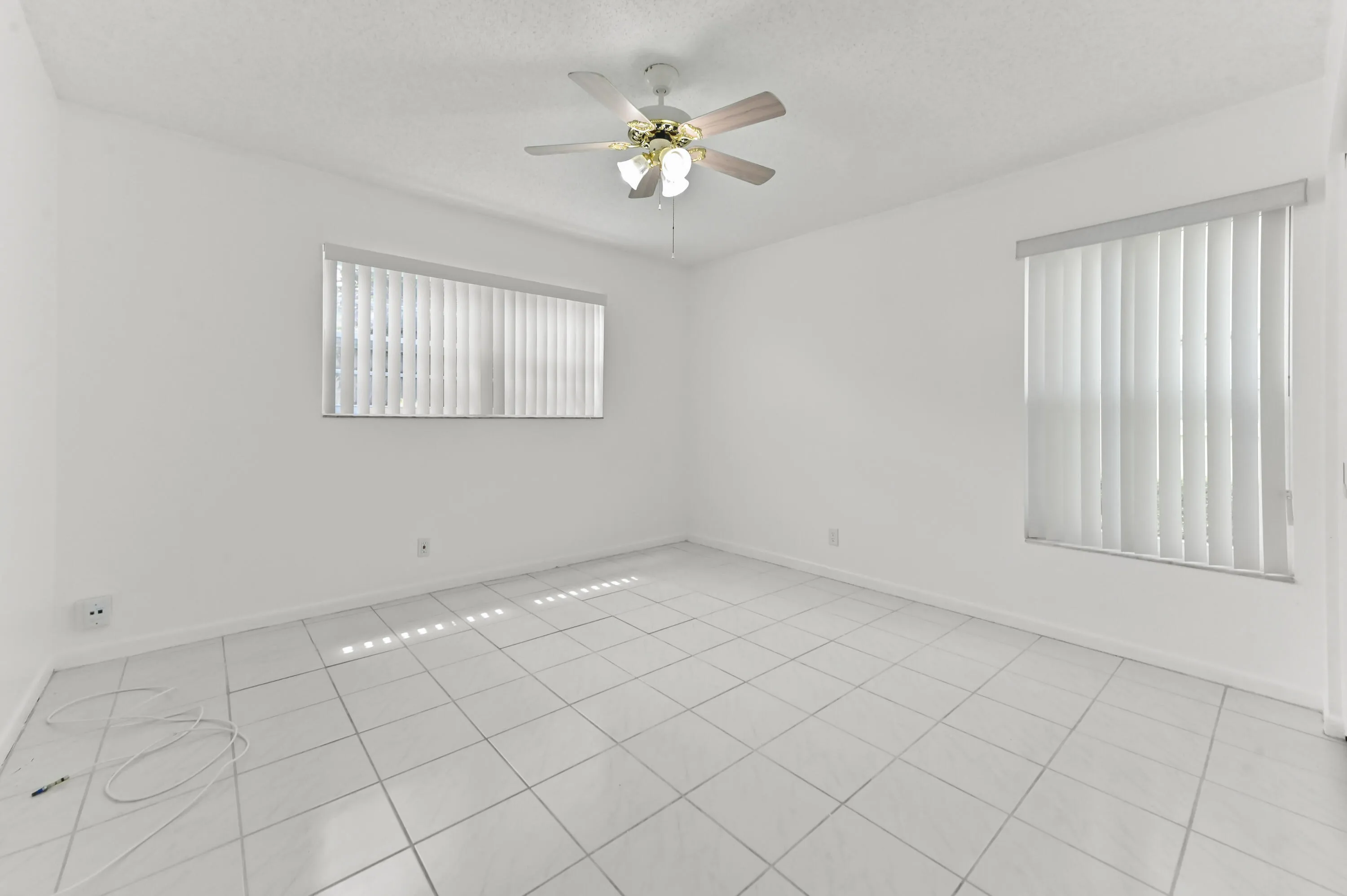 18 Bedroom 01
