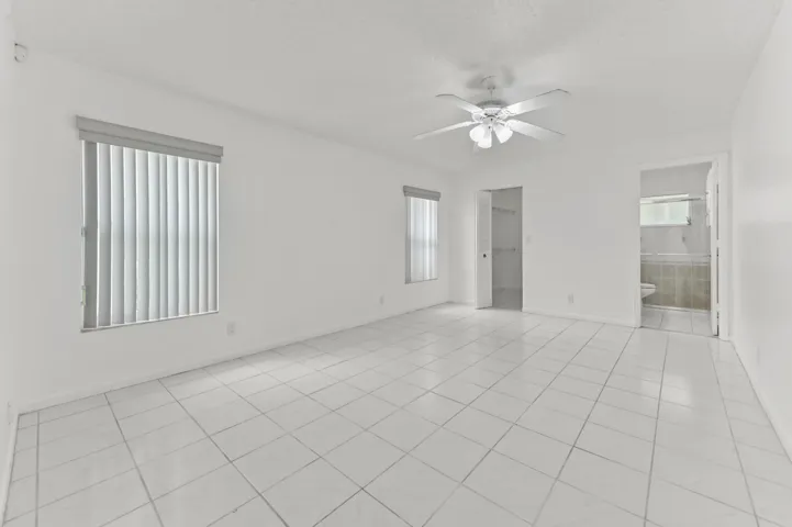 20 Bedroom 03