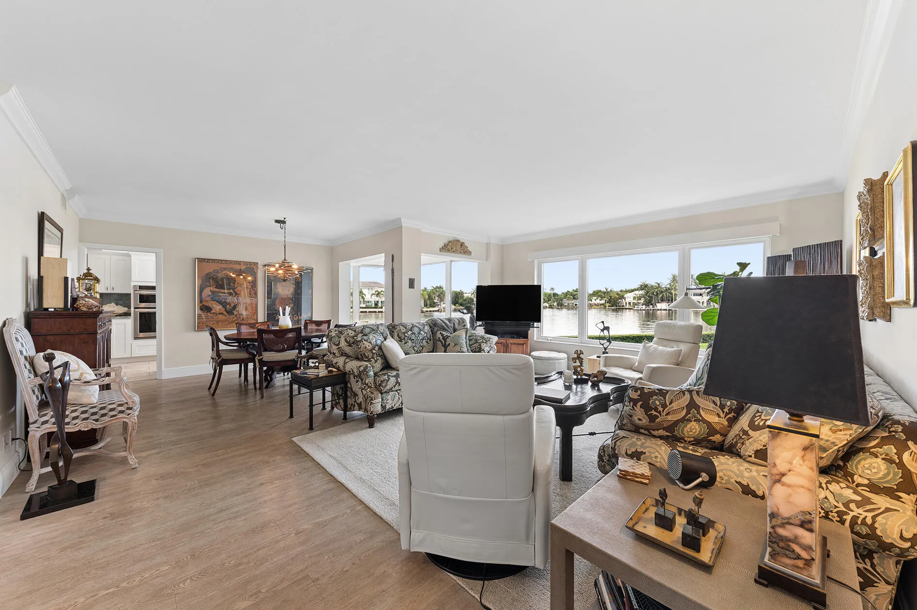 Living Room - 1