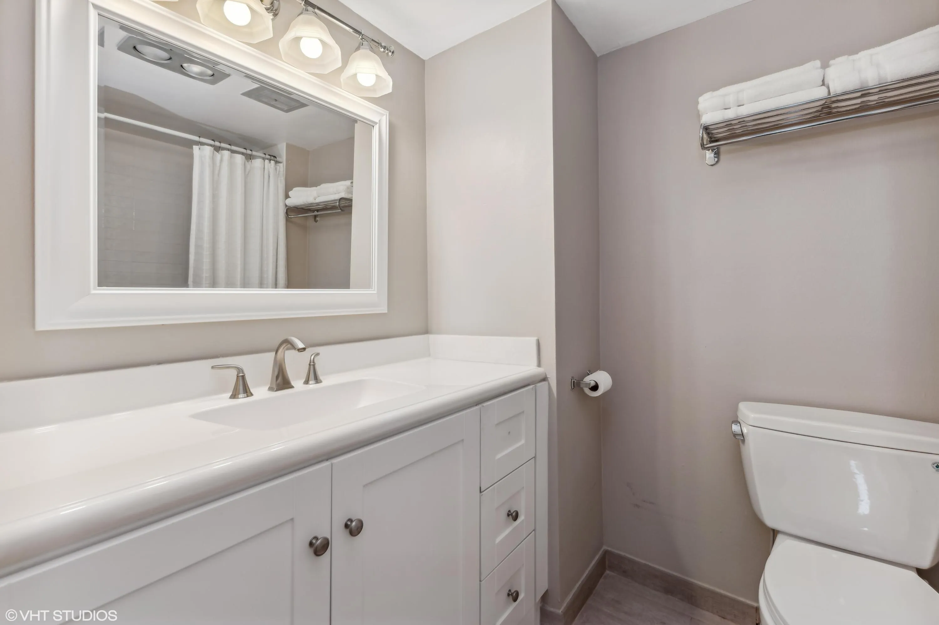 The Barrton Guest Suite - 3