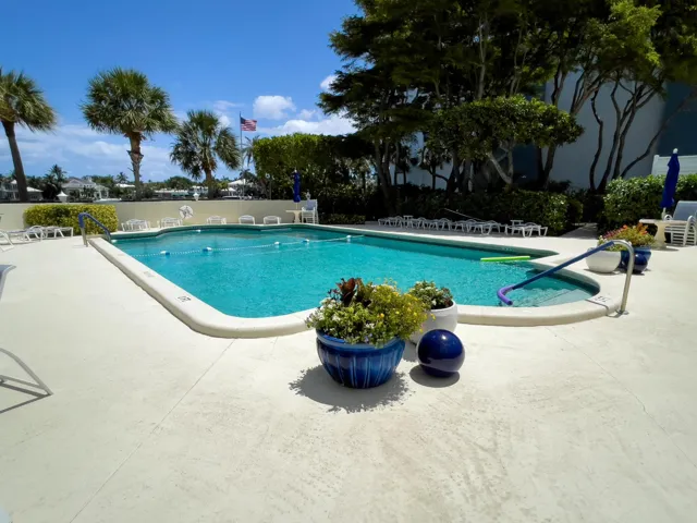 The Barrton Pool