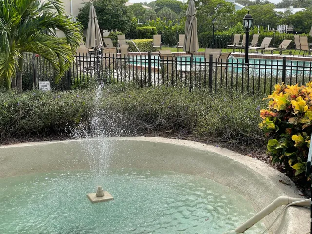 fountainandpool
