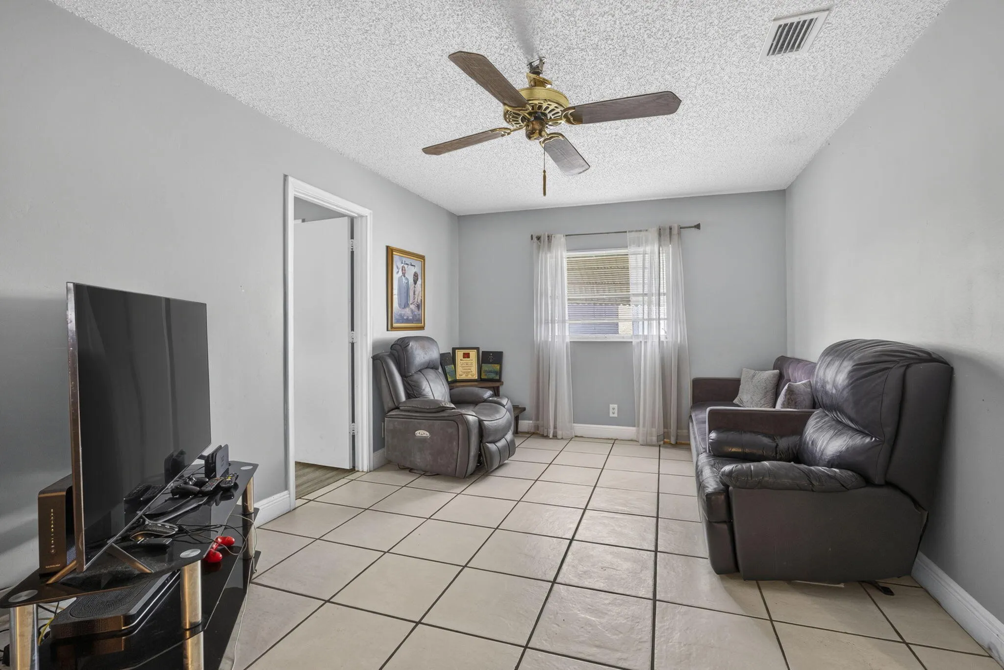 16-web-or-mls-BS1A2281