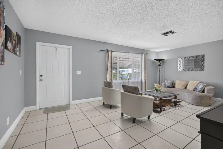 10-web-or-mls-BS1A2254