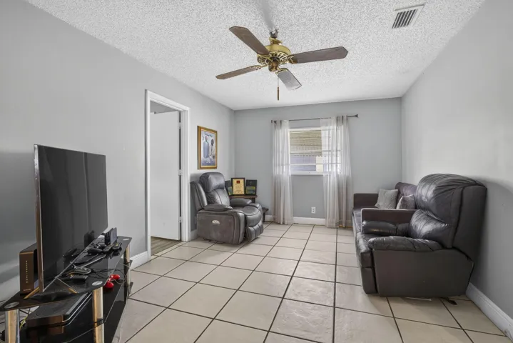 16-web-or-mls-BS1A2281