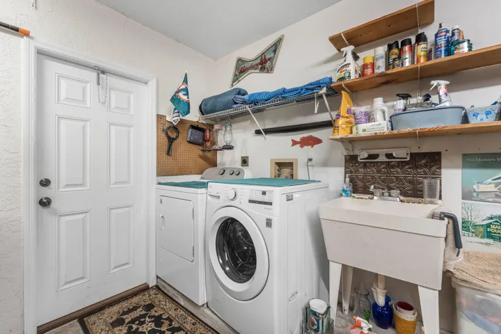 025-1354874thStreetNorth-WestPalmBeach-F