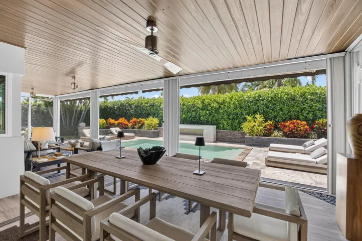 LOGGIA VIEW OVERLOOKING POOL