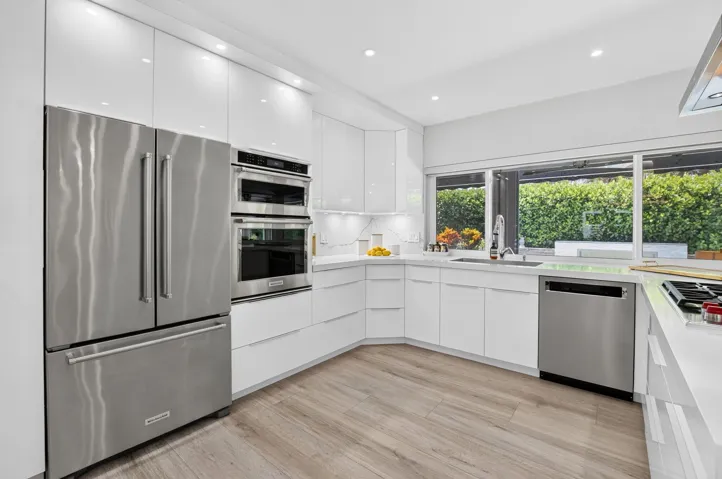 KITCHEN VIEW