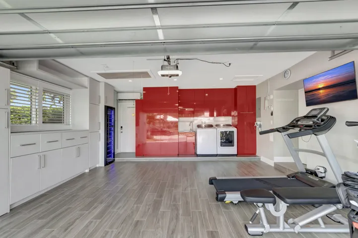 AIR CONDITIONED GARAGE VIEW