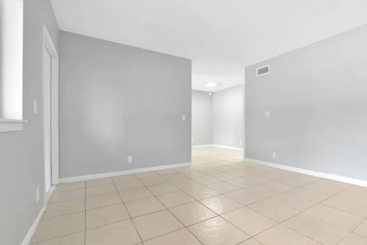 400 Nottingham Cir D Greenacres 2