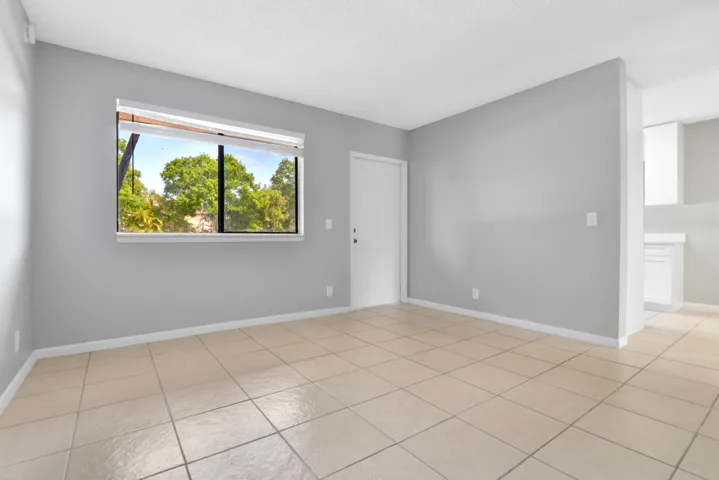 400 Nottingham Cir D Greenacres 3