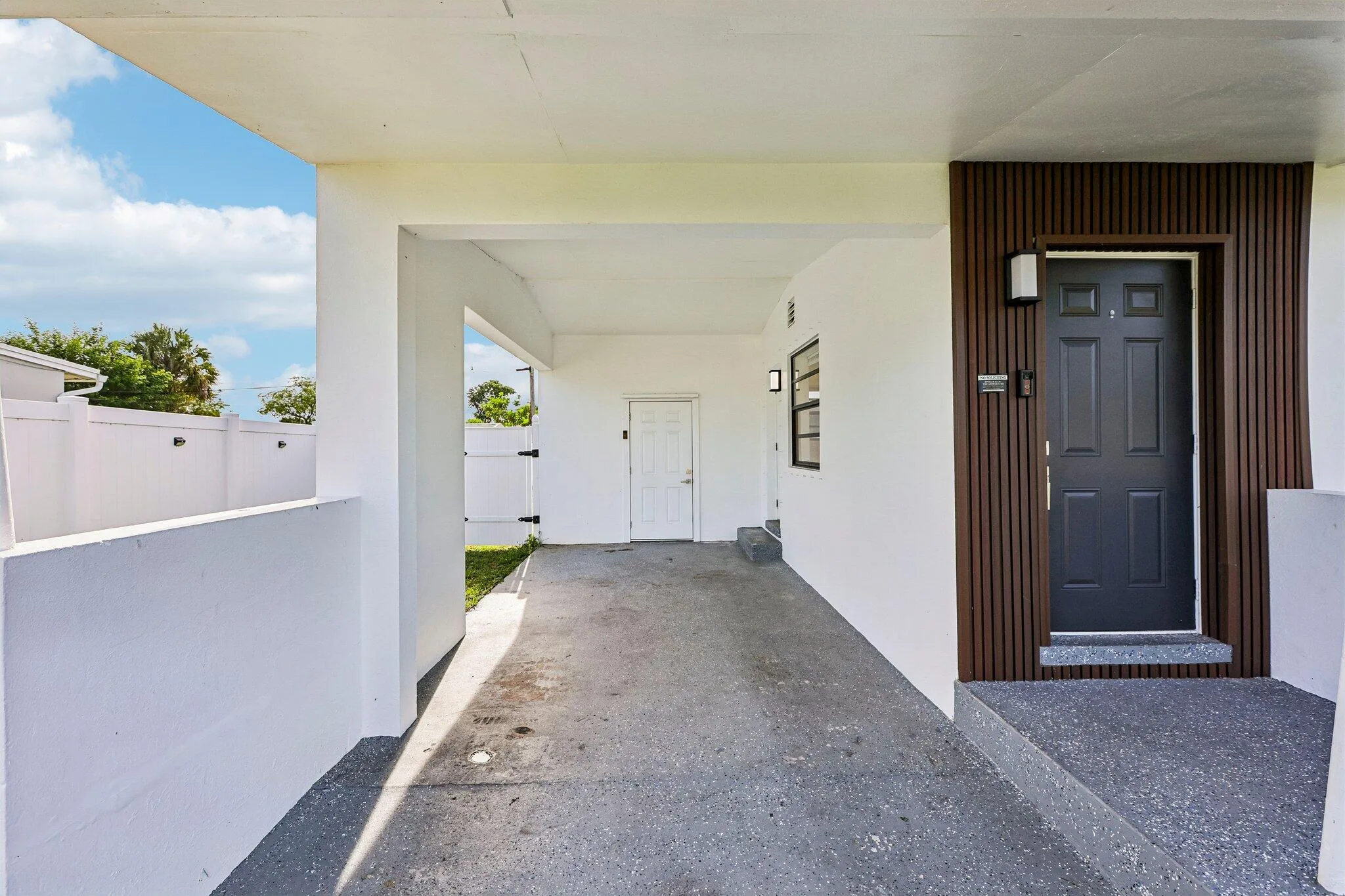9-web-or-mls-NW 19th Ave-S1607-009