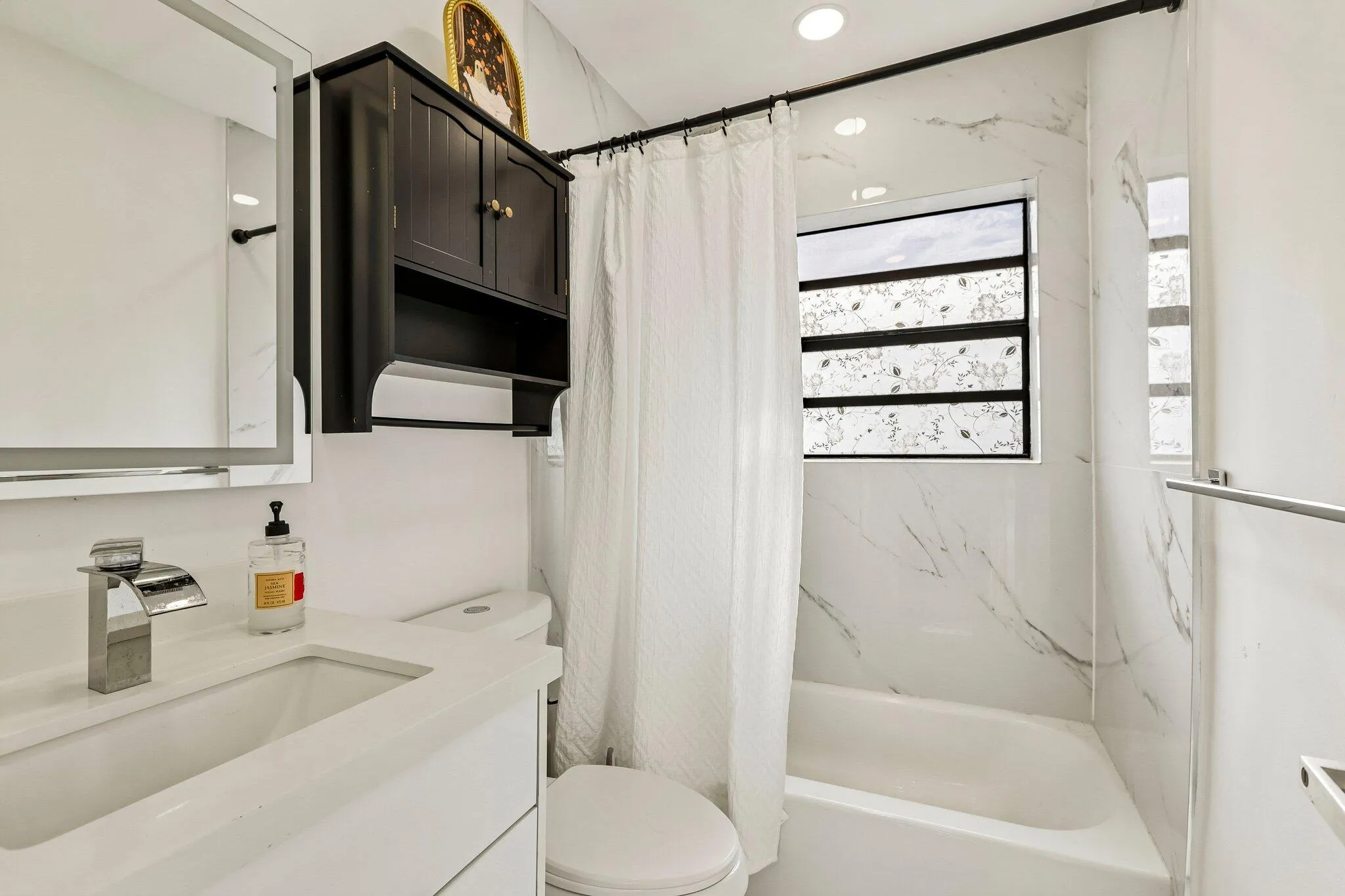 30-web-or-mls-NW 19th Ave-S1607-030