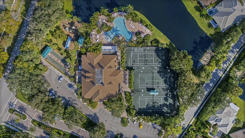 LOX Pool & Tennis