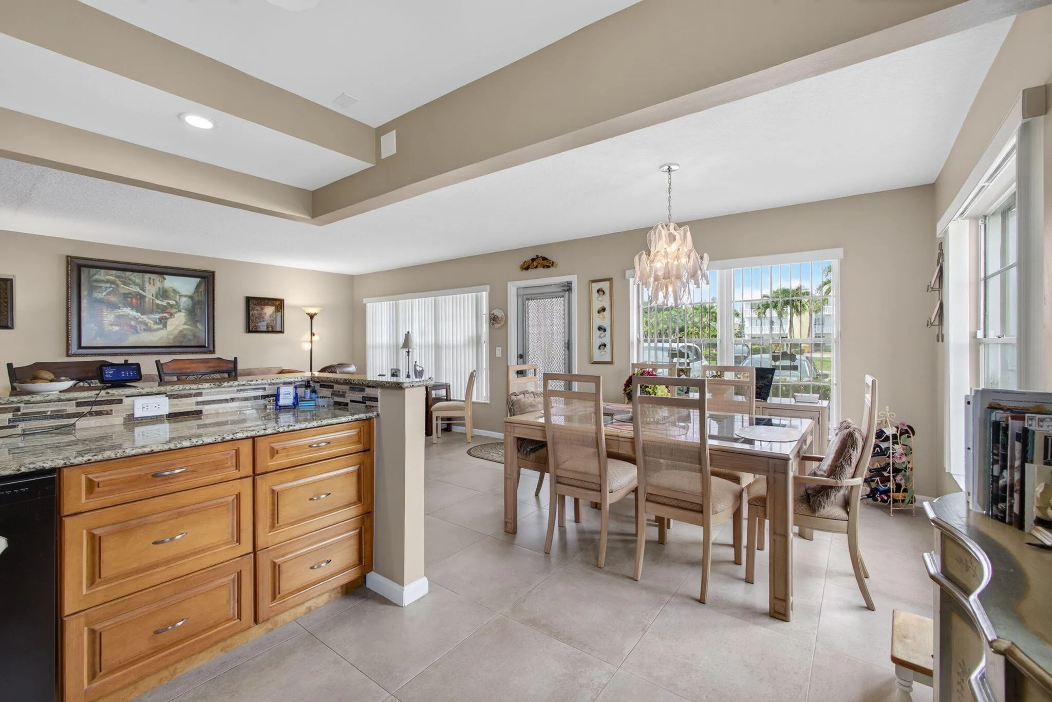 Kitchen/Dining