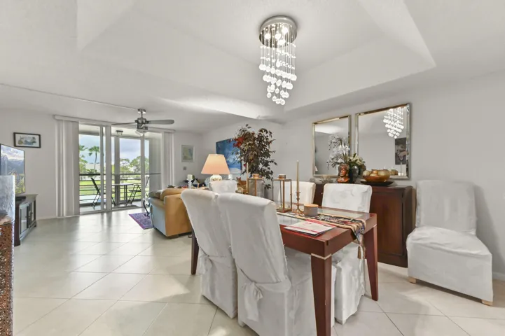 03 Dining Room 01