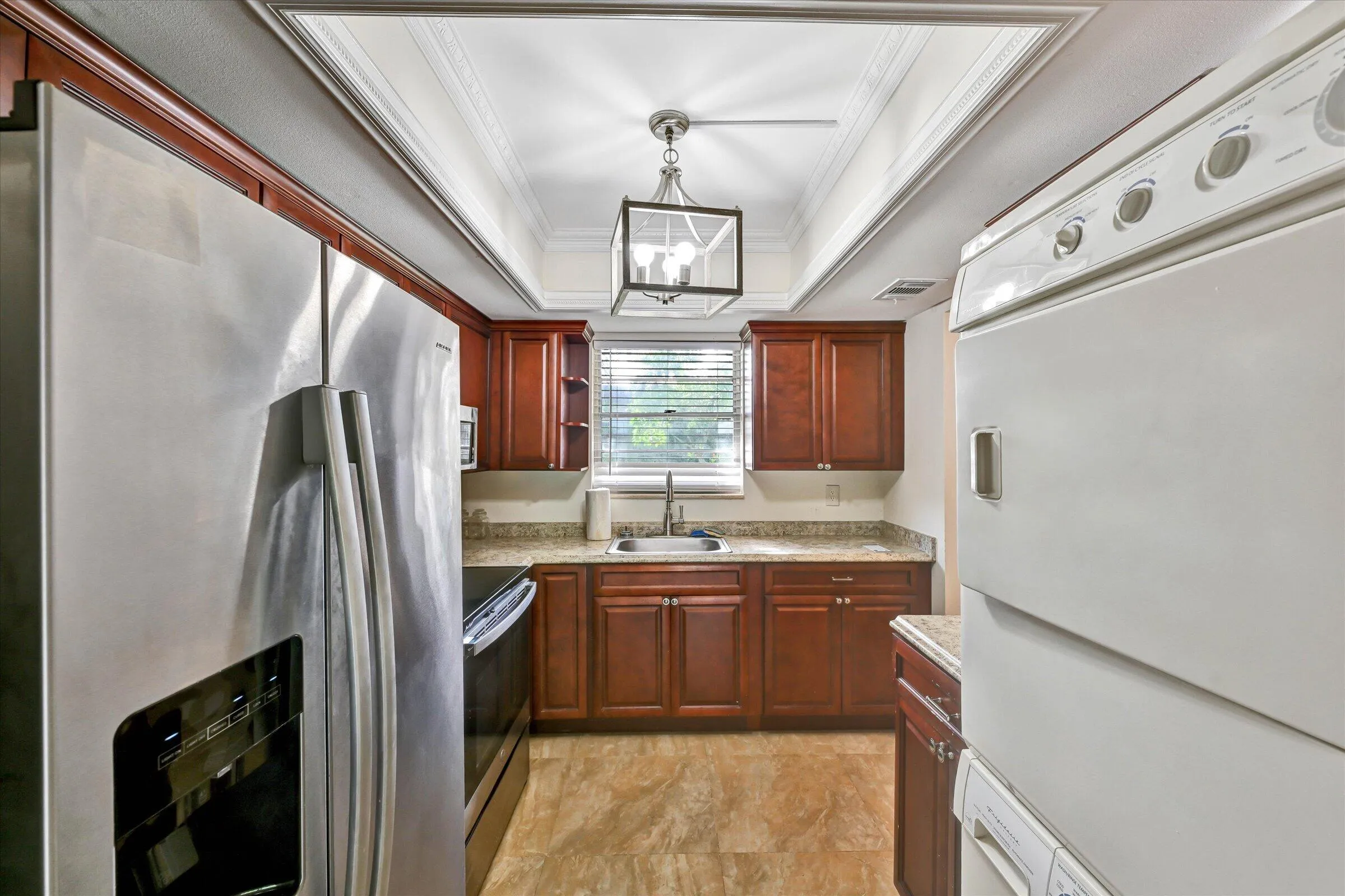 08-404 Fern St 3A-8