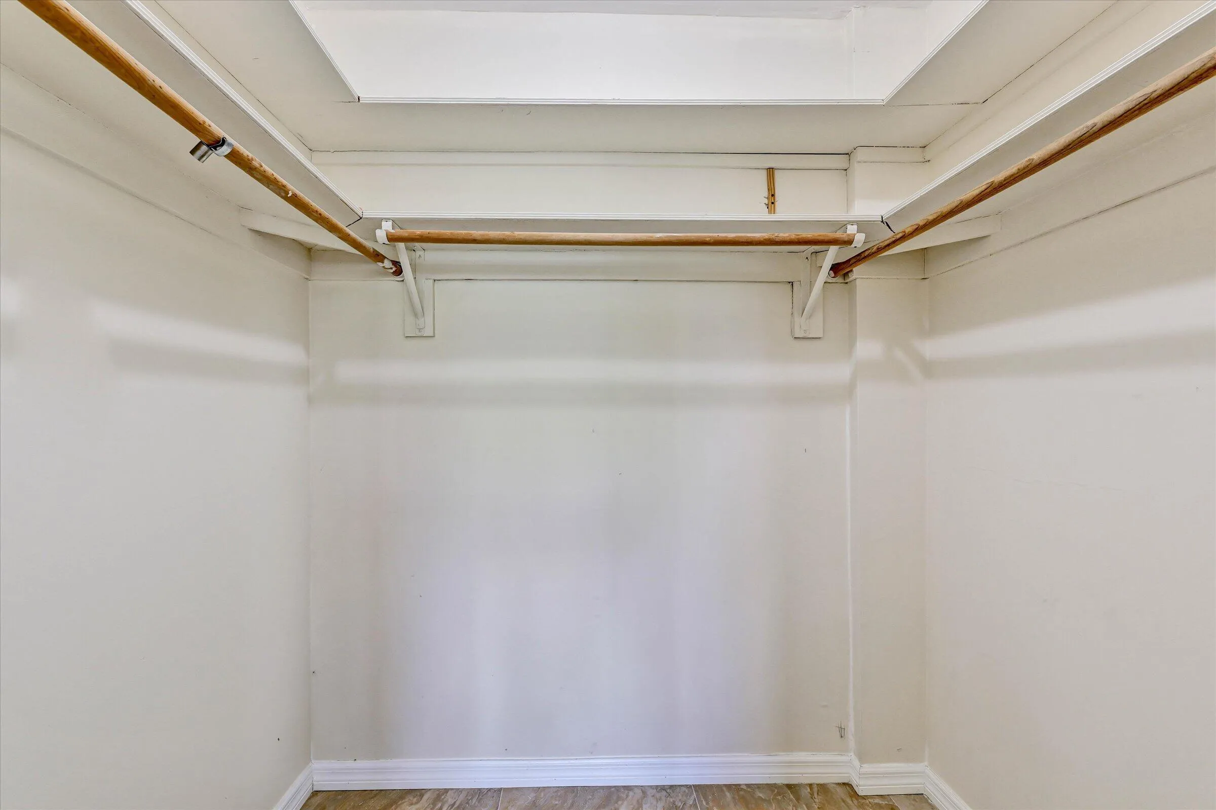 15-404 Fern St 3A-15