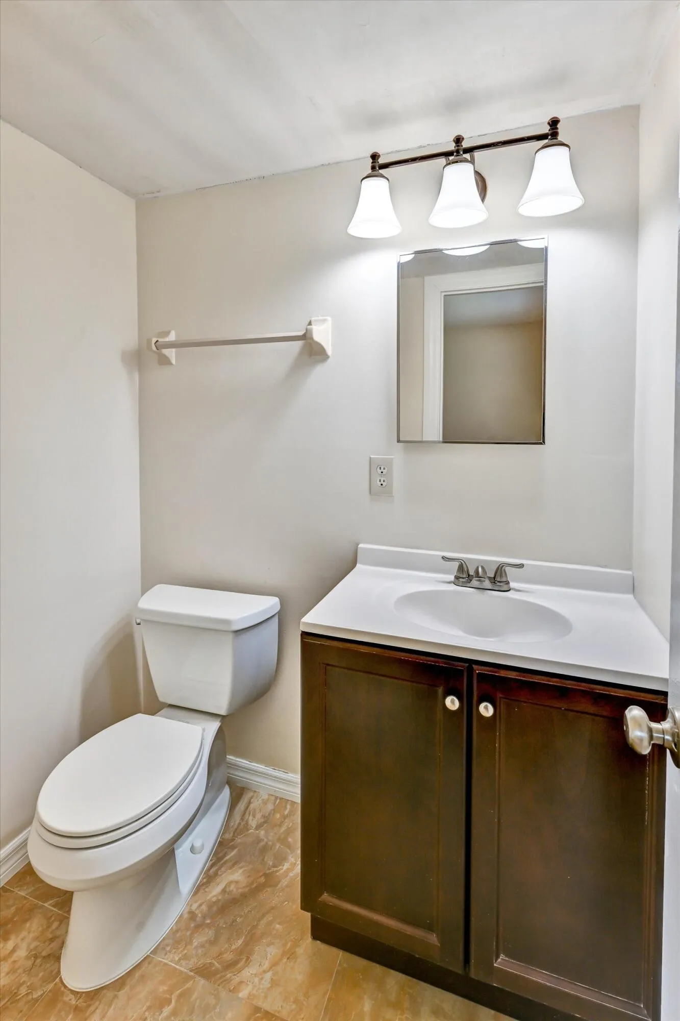 14-404 Fern St 3A-14