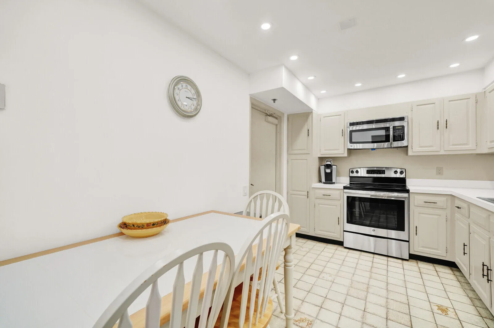 Breakfast Nook