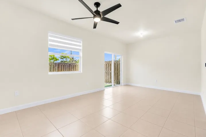 Furnishings deleted by AI.
