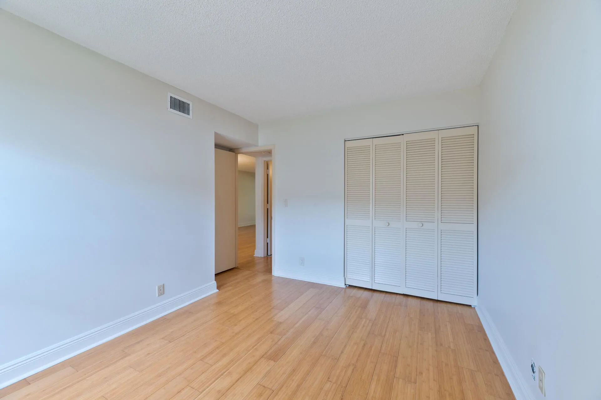 20260715 - 225 SE 10th St Unit 11D - MR-