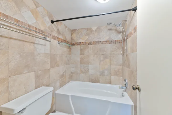 20260715 - 225 SE 10th St Unit 11D - MR-