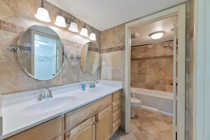 20260715 - 225 SE 10th St Unit 11D - MR-