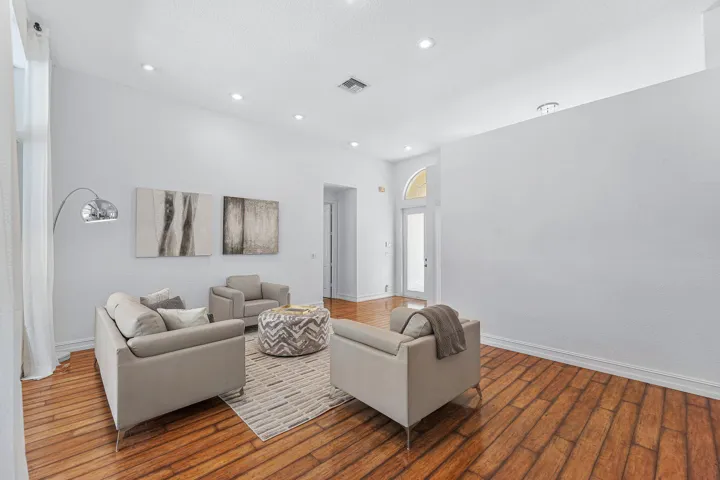 008-7235Northwest63rdTerrace-Parkland-FL