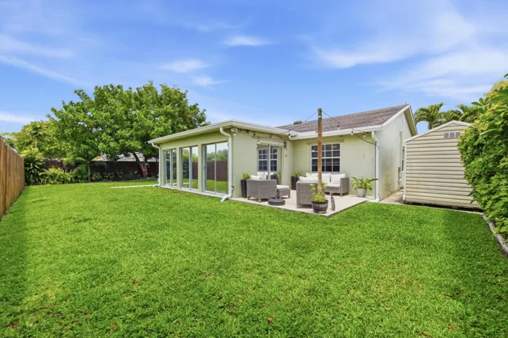 30 backyard 02