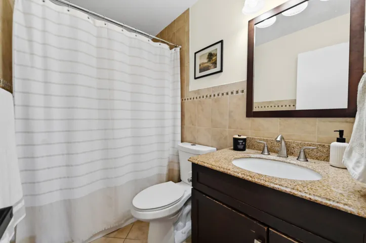 21 Bathroom 01