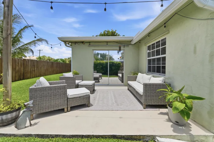 31 backyard 01