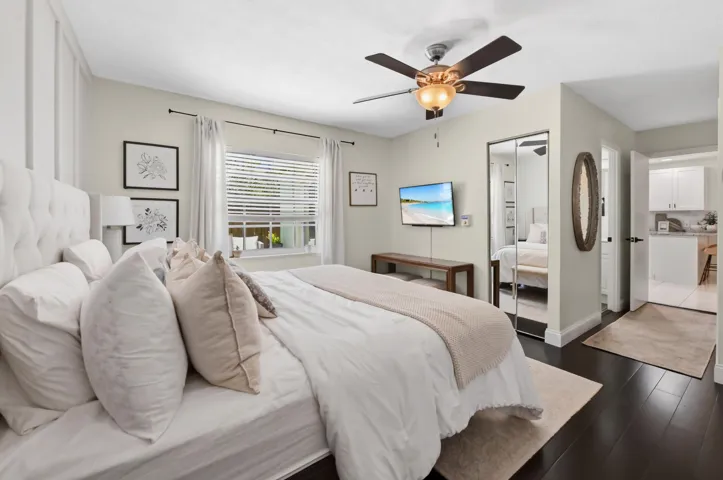 24 Bedroom 03