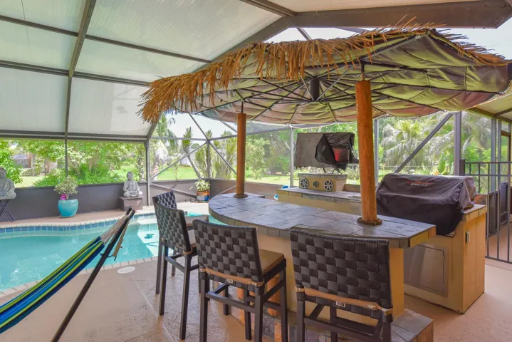 Gill & Tiki Bar