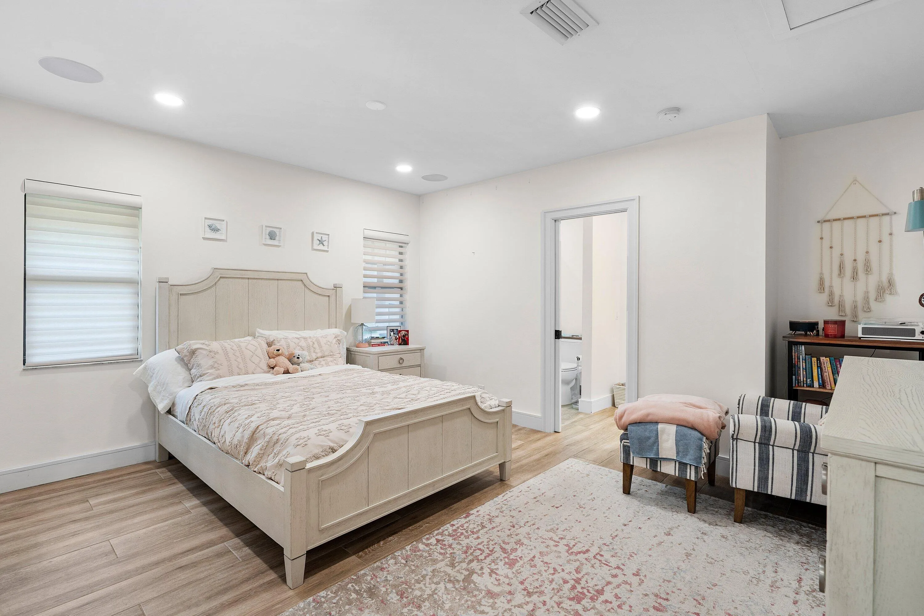 En-suite bedroom