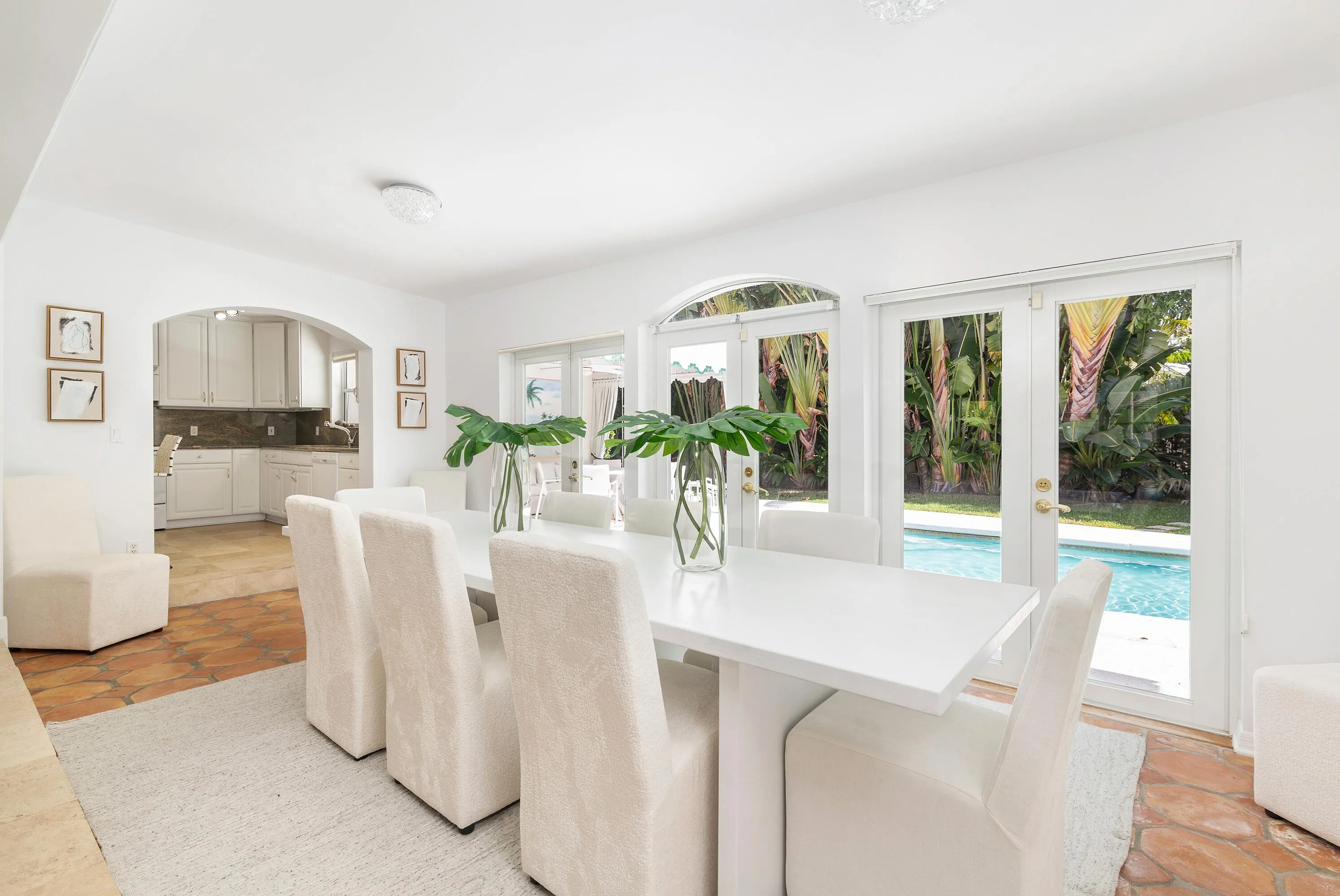 Dining & Kitchen
