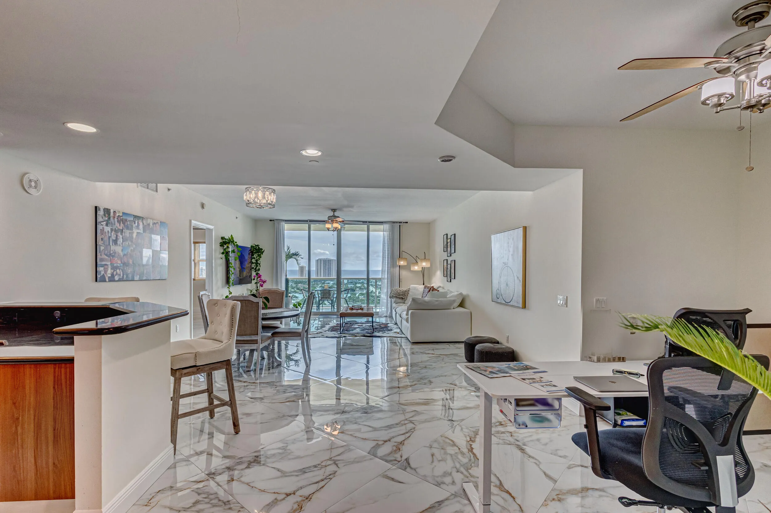 FOYER