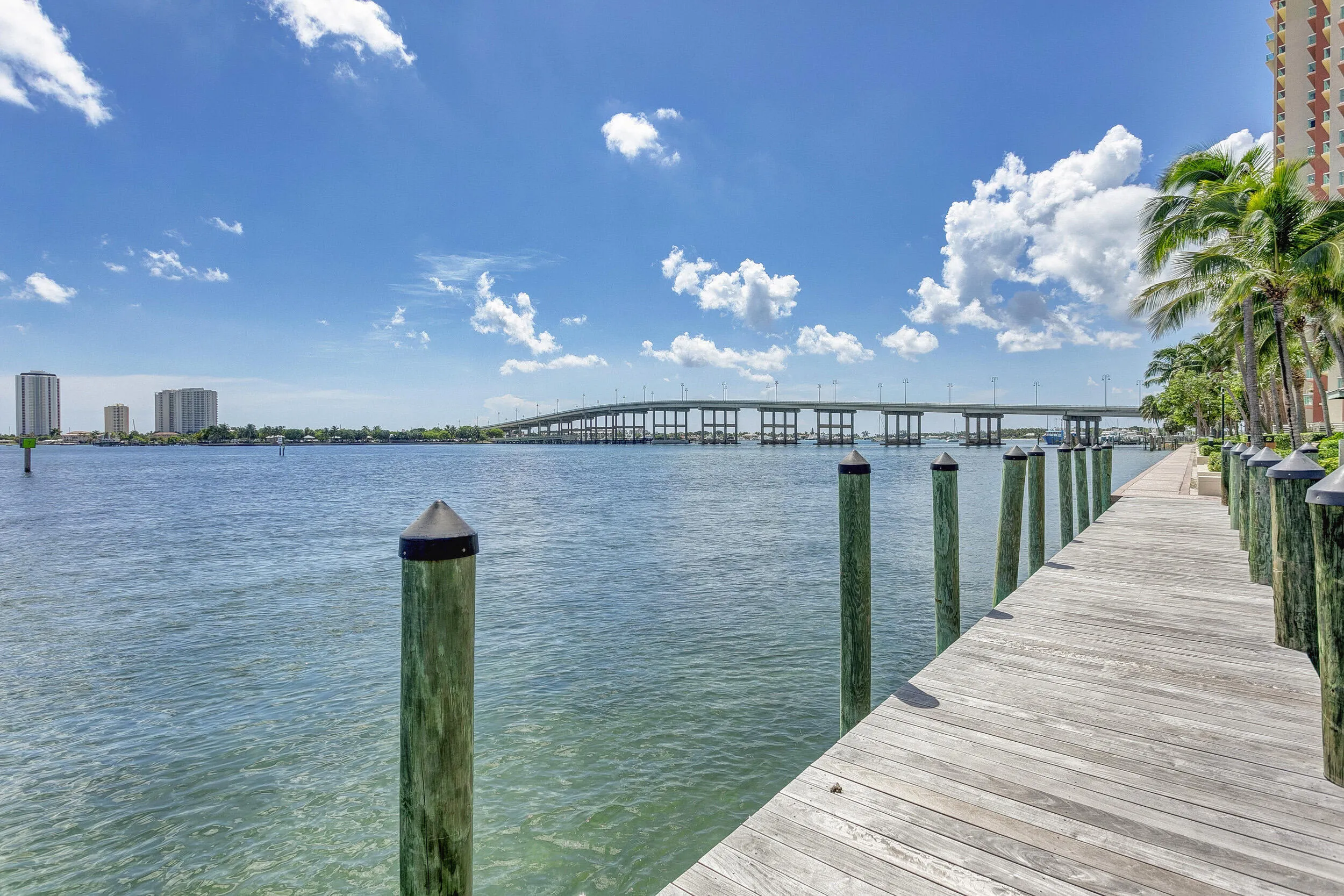 DOCK