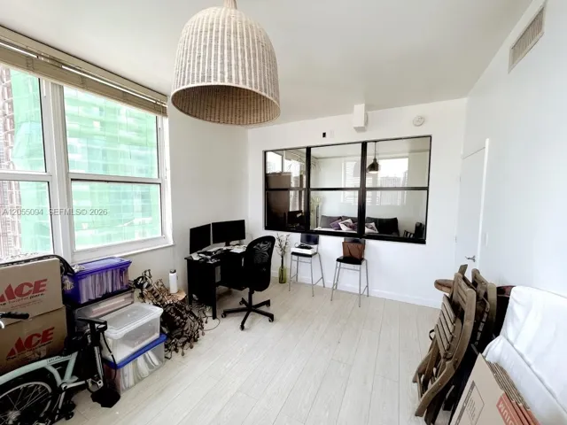 Bedroom / office